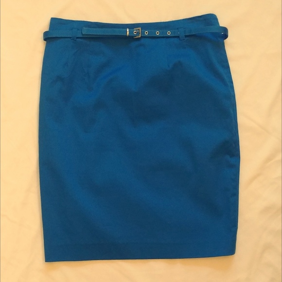 Amanda & Chelsea Dresses & Skirts - Amanda  & Chelsea blue pencil skirt Sz 4